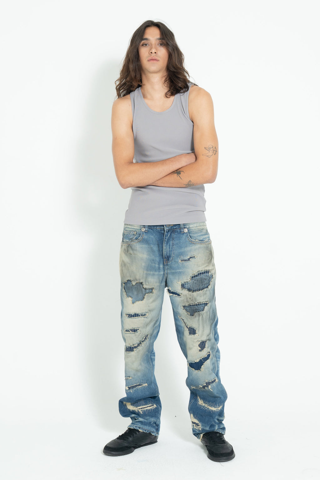 Distressed Jeans _ DENIM